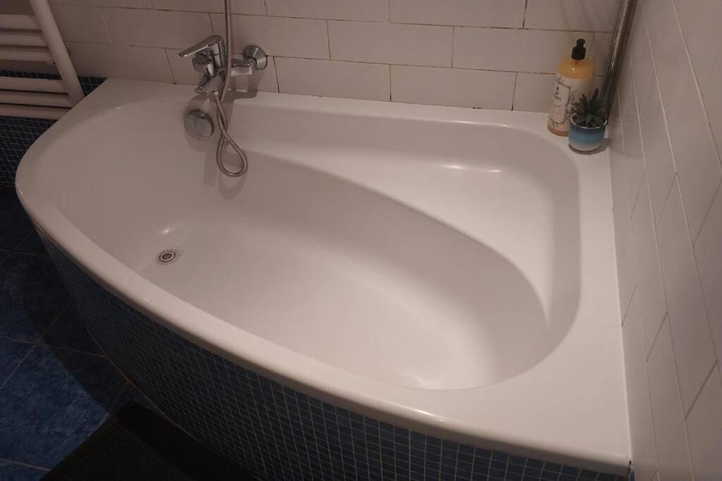 Family Friendly 1 Bed Appartment ブリュッセル エクステリア 写真